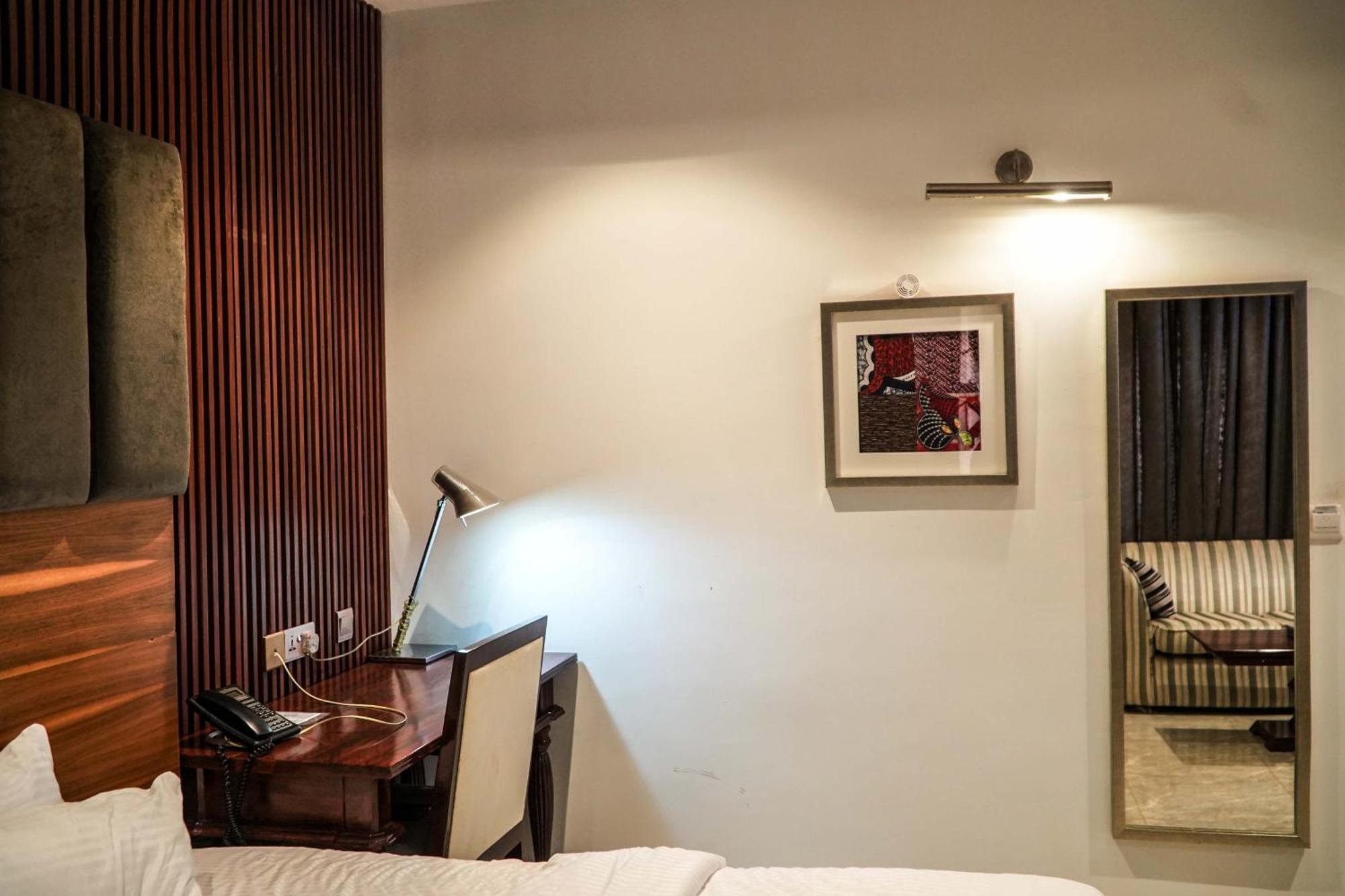 Amor Hotels Абуджа Екстер'єр фото